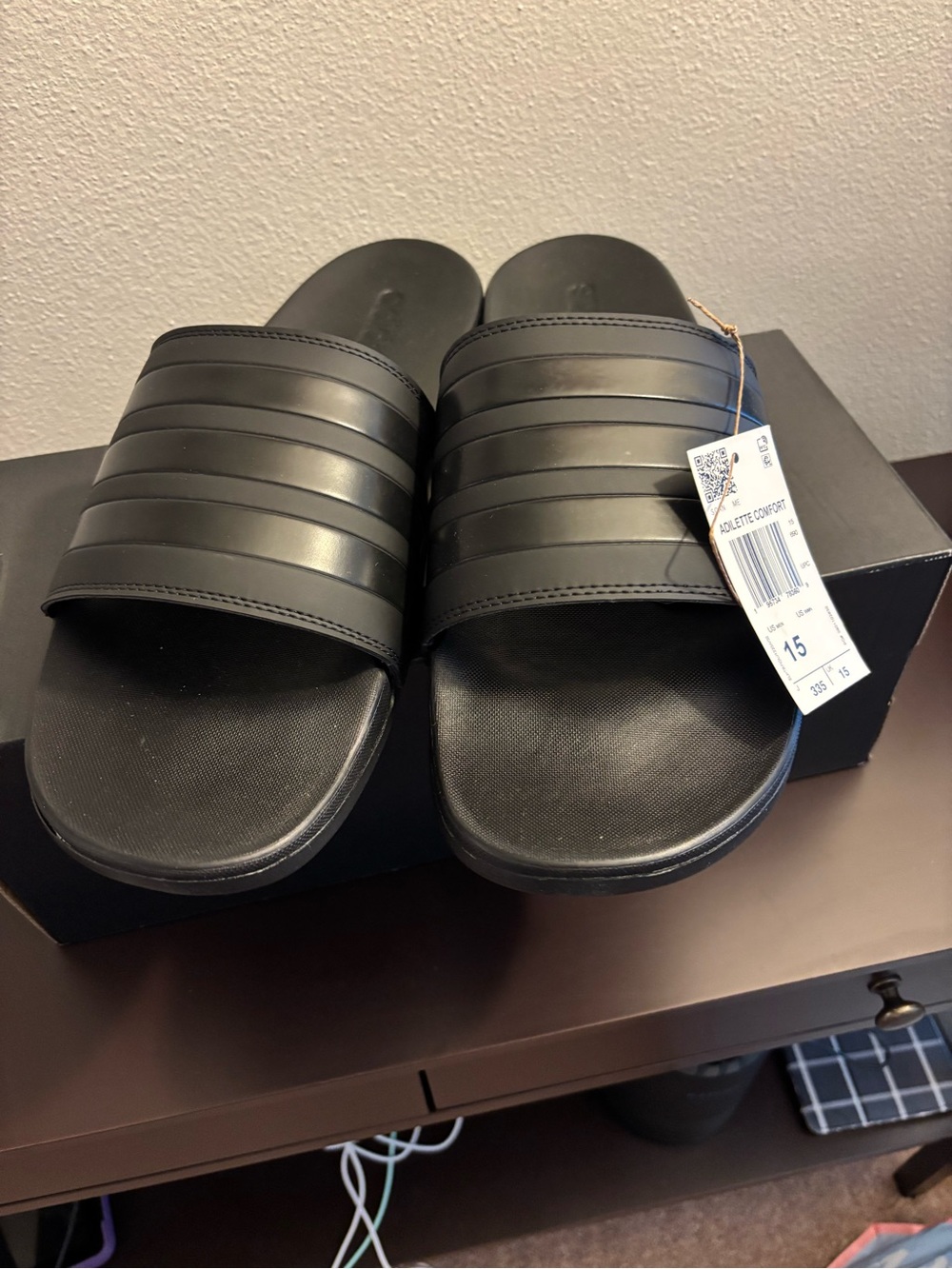 Adidas Men's Black Dual-Stripe Slide Sandals
Size 15